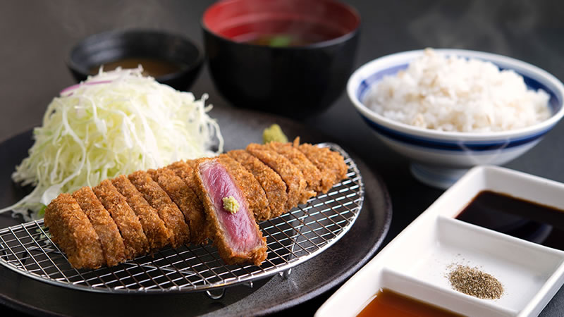 牛カツ京都勝牛「元祖赤・牛ロースカツ膳」