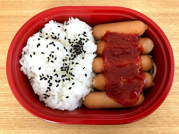 ローソンストア100「ウインナー弁当」