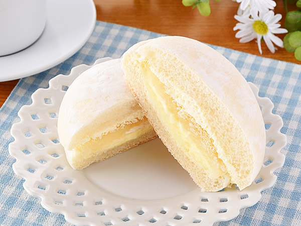 ファミリーマート「雪見だいふくみたいなパン」