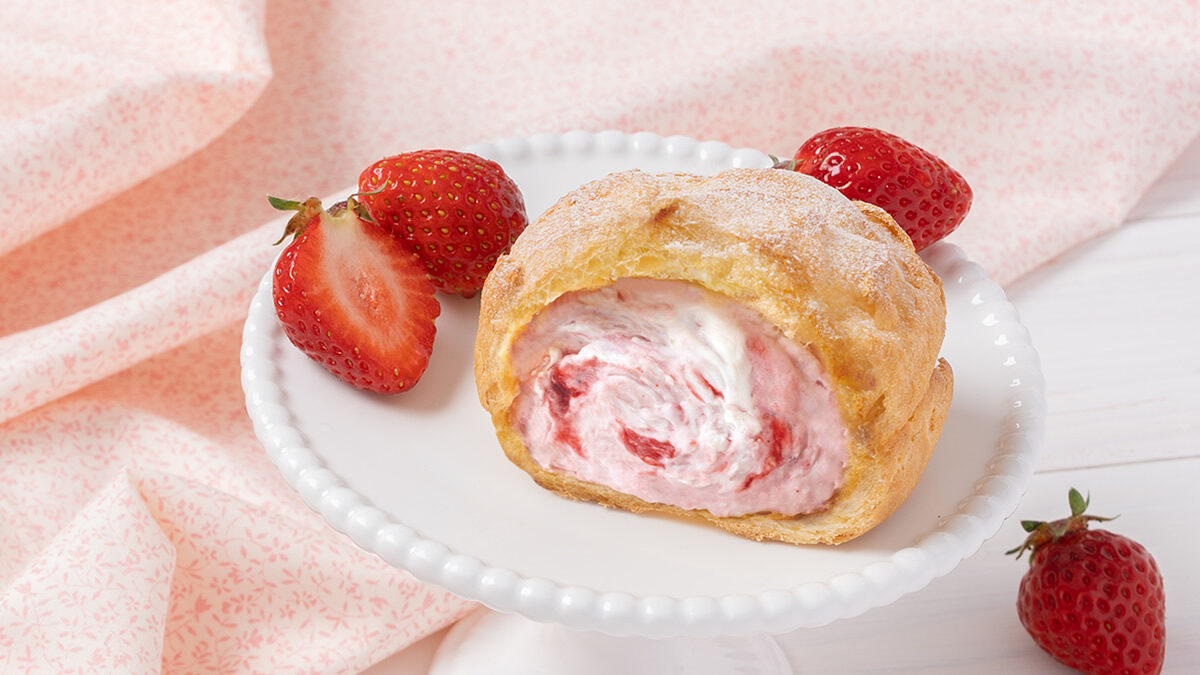ビアードパパ「ストロベリーチーズケーキ」