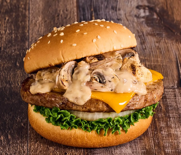 マッシュルームチーズバーガー ポルチーニクリームソース