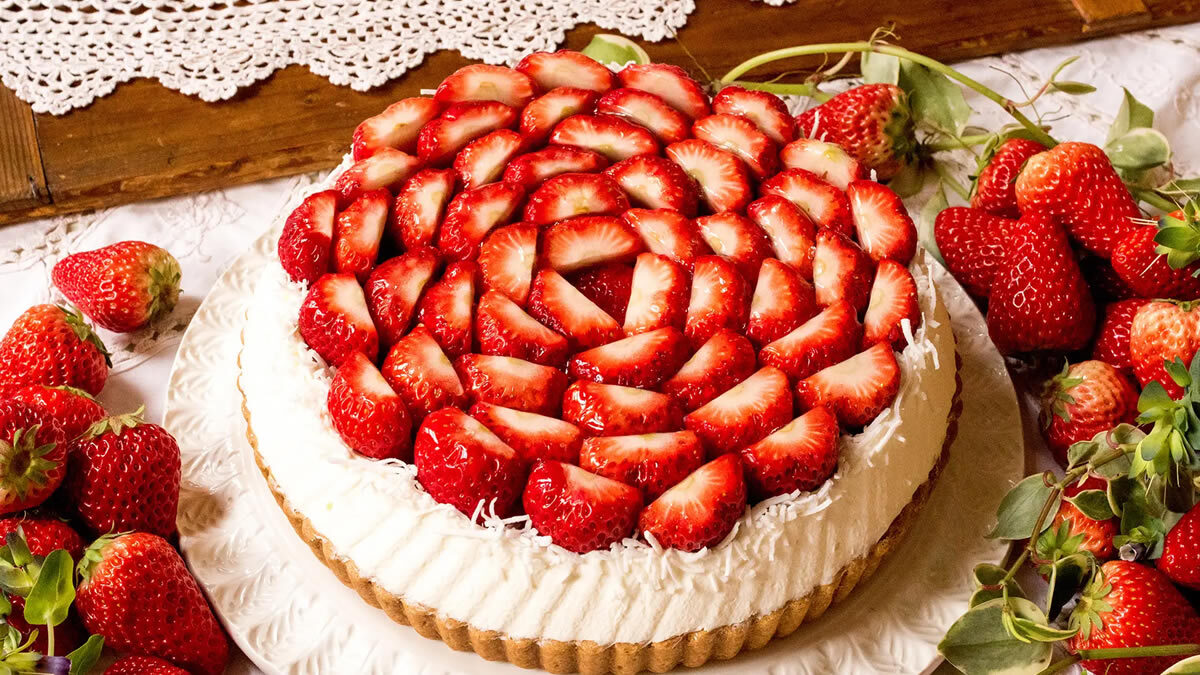 特選 静岡県産“紅ほっぺ”のタルト