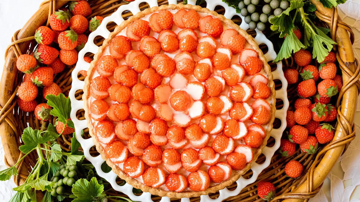 静岡県産“桃薫”のタルト