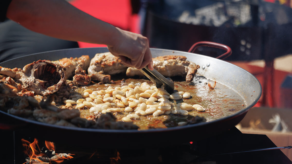 スペインフードフェス「パエリア・タパス祭り」